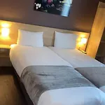 Hotel Wood Bordeaux Aeroport