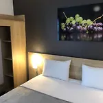 Szálloda Wood Bordeaux Aeroport