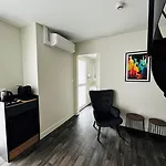 Hotel Wood Bordeaux Aeroport Merignac (Gironde)