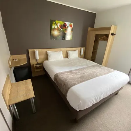 Hotel Wood Bordeaux Aéroport 2*