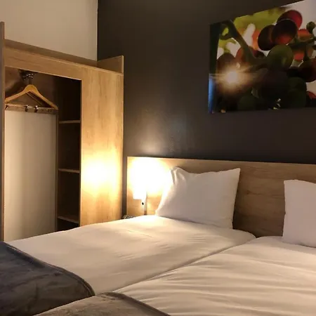 ホテル Wood Bordeaux Aeroport Mérignac