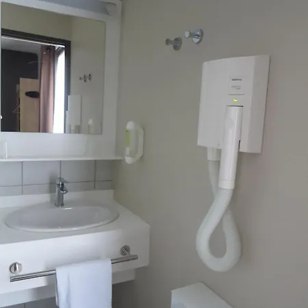 Hotel Wood Bordeaux Aeroport 2*