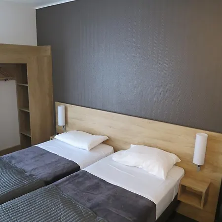 ホテル Wood Bordeaux Aeroport