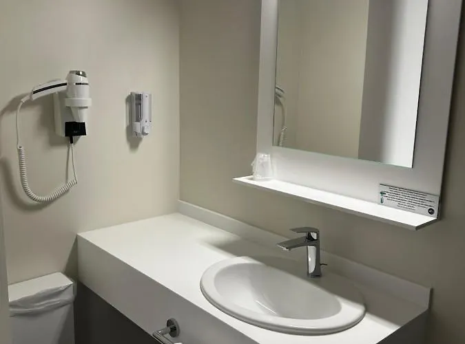 Hotel Wood Bordeaux Aeroport